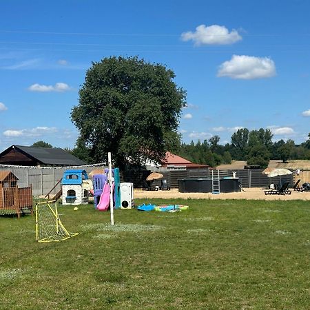 Domek Letniskowy 8-Osobowy Nad Jeziorem Wilczynskim Swietne Buitenkant foto